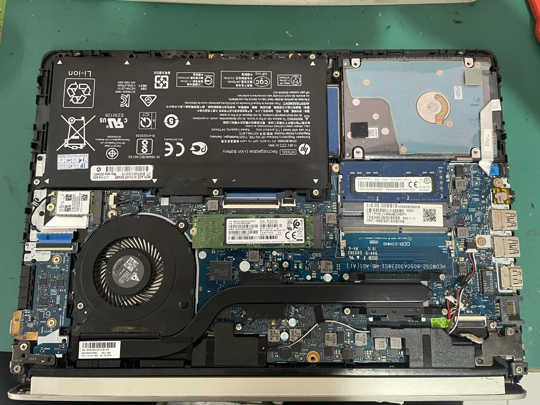 Hasil service Service Engsel HP HP 14S-CF1047TX di Godean 1 foto 3