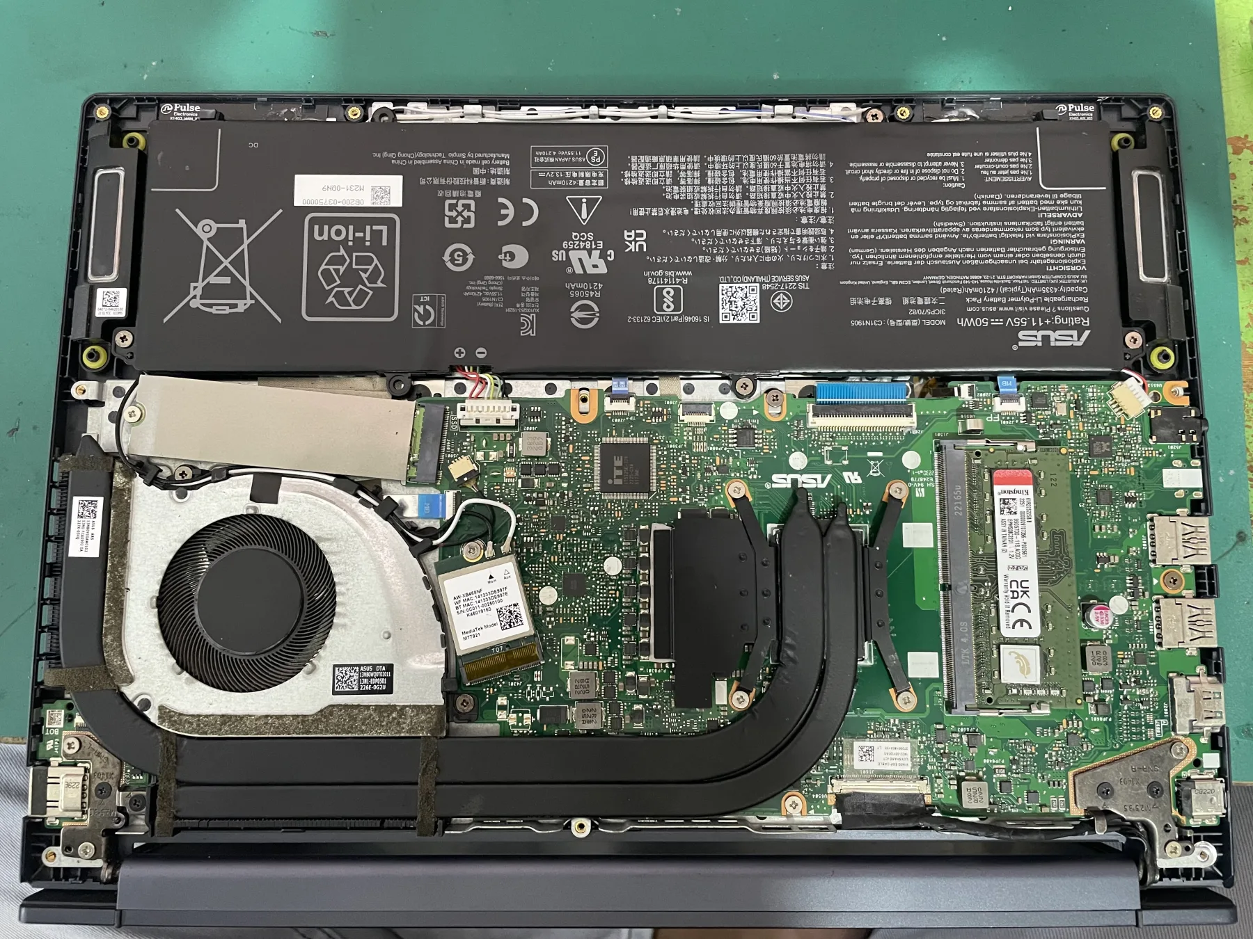 Hasil service Service Ringan Lainnya Asus Vivobook M1403Q di Godean 1 foto 3